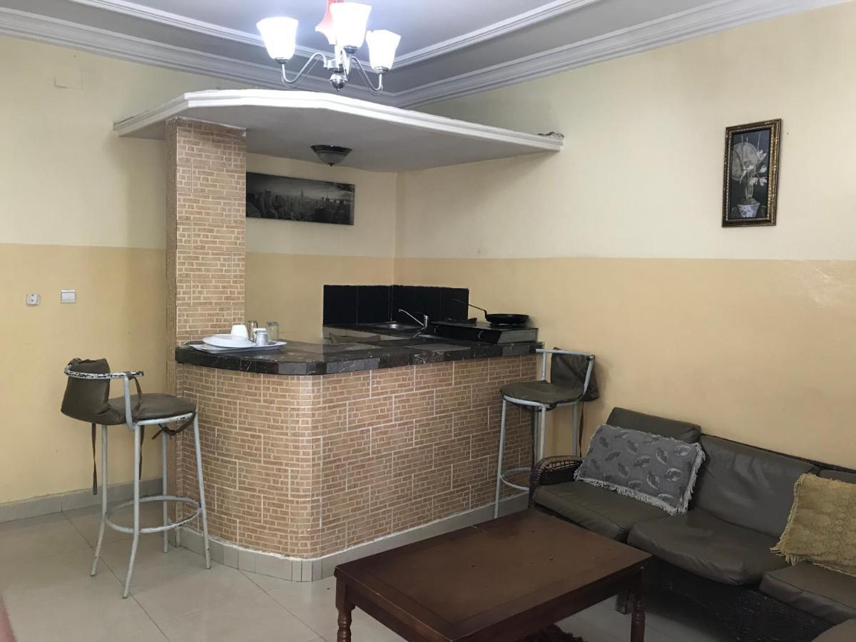 Appartements Chez Leo Brazzaville Exterior foto